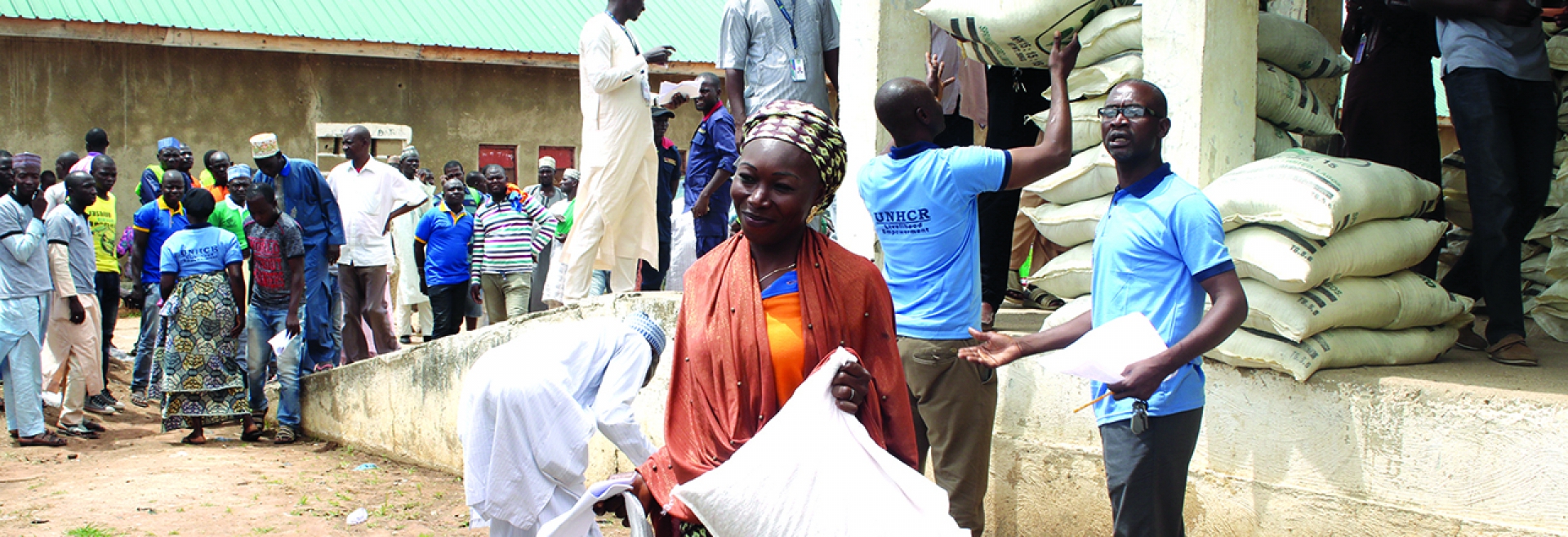 AUN, UNHCR present inputs to Northeast displaced farmers